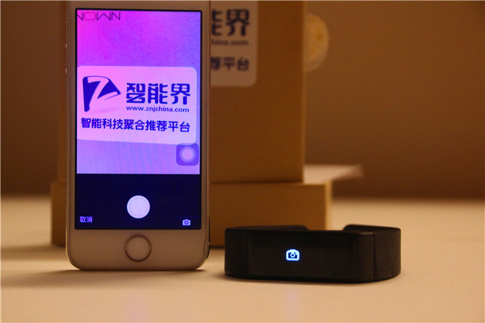 無感佩戴、為你而來，埃微i5plus智能手環(huán)