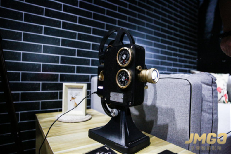 堅果用堅果1895、明智M6、極越A6三款新品 為你講述新生活主義