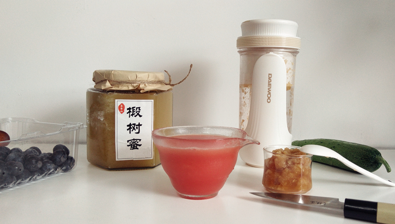 自制健康鮮榨果汁，大宇榨汁機(jī)帶你酷爽一夏